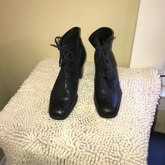 Diba leather lace up heeled booties 6.5 - Picture 4 of 14